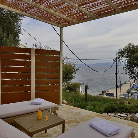 Kassiopi Seafront Elegant Apartments Exterior foto