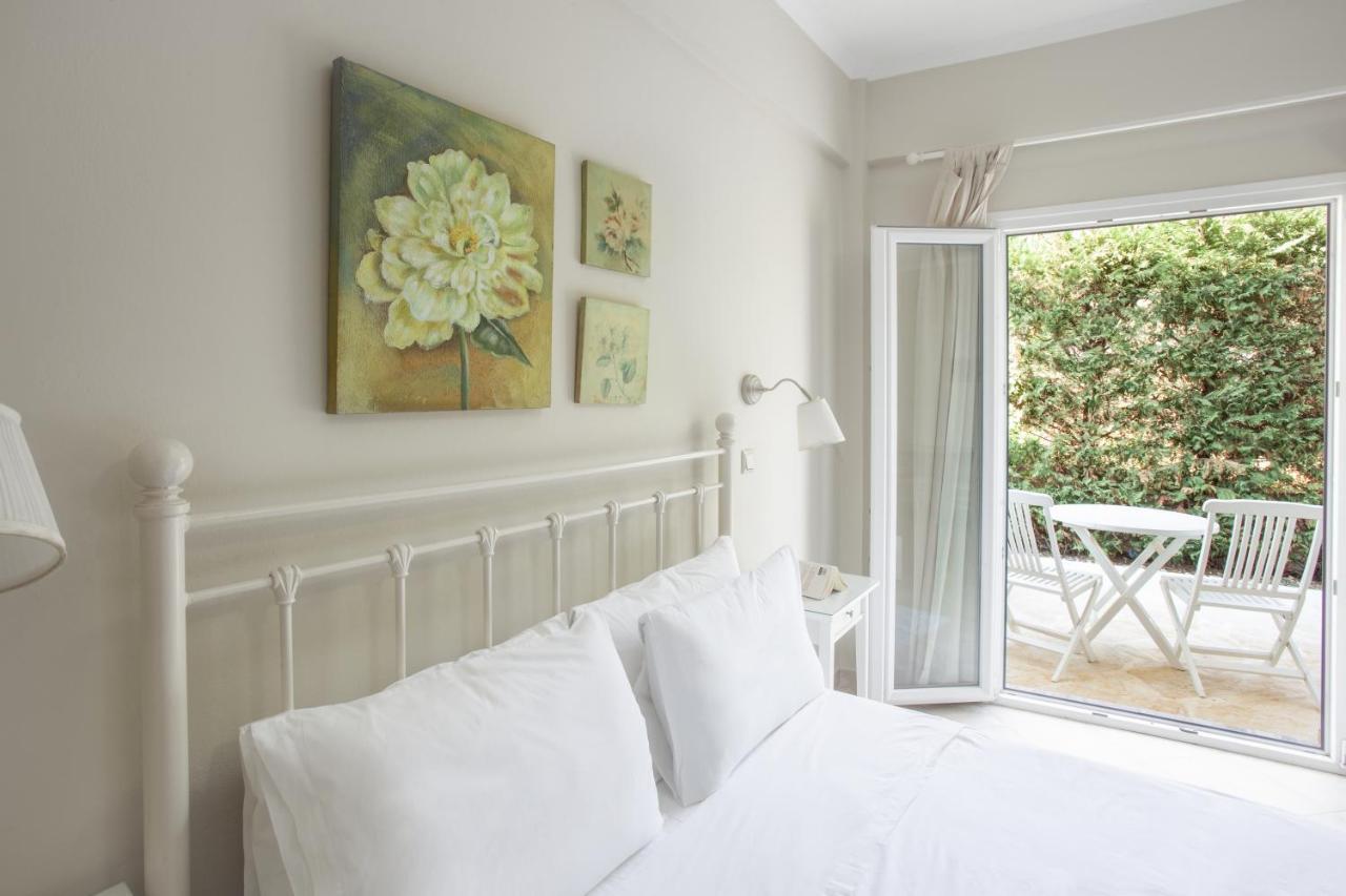 Kassiopi Seafront Elegant Apartments Exterior foto