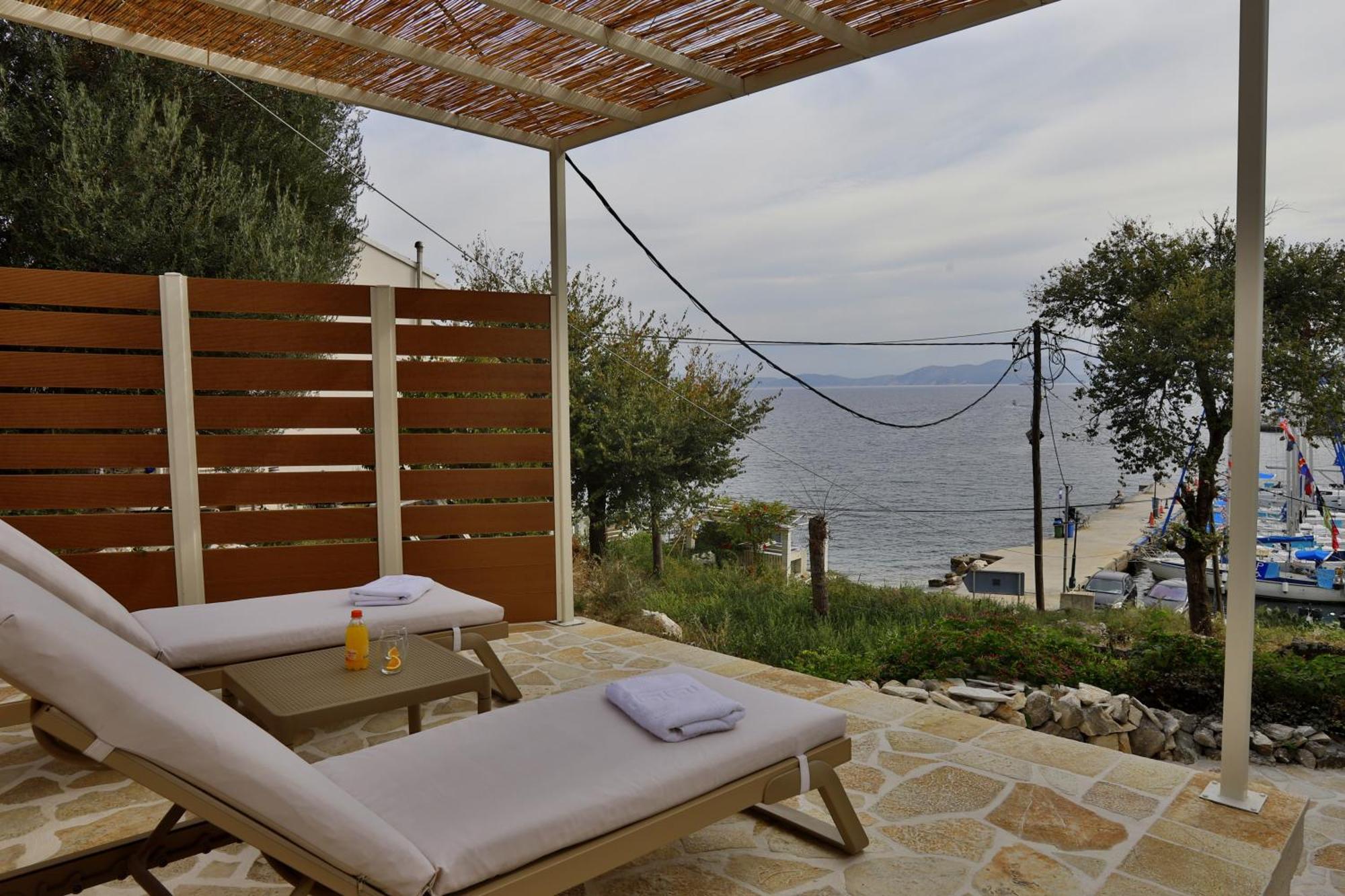 Kassiopi Seafront Elegant Apartments Exterior foto